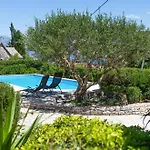 Charming Nika With The Pool Villa *